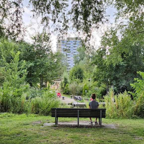 Meet your Posher - Picture 2 of 2